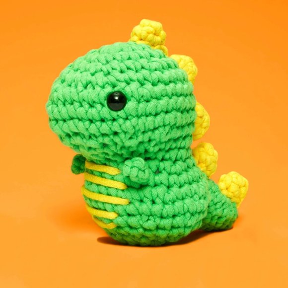 Fred the Dinosaur Beginner Crochet Kit - Picture 4 of 14